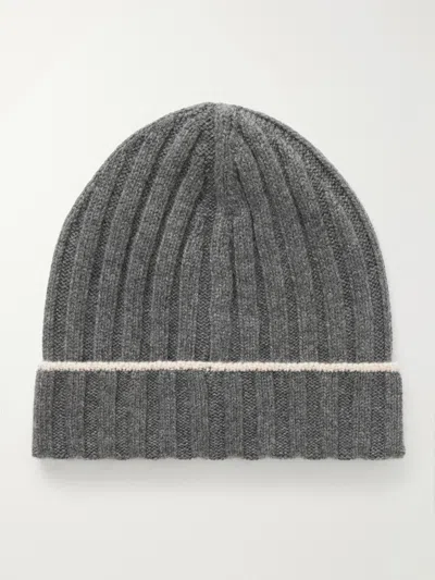 Brunello Cucinelli Ribbed Cashmere Beanie In Gray