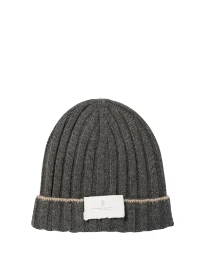 Brunello Cucinelli Ribbed Cashmere Knit Beanie In Grey