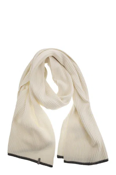 Brunello Cucinelli Ribbed Cashmere Knit Scarf With Necklace In Beige