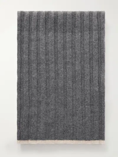 Brunello Cucinelli Ribbed Cashmere Scarf In Gray