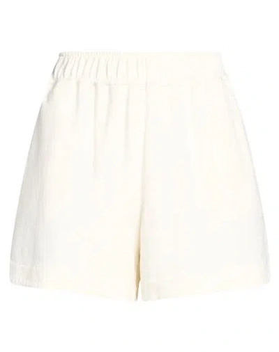 Brunello Cucinelli Woman Shorts & Bermuda Shorts Ivory Size M Cotton In White