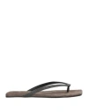 Brunello Cucinelli Sandalen Aus Veloursleder Mit Zierperlen In Grey
