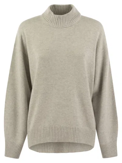 Brunello Cucinelli Elegant Cashmere Turtleneck Sweater With Shimmering Cuff Accents In Beige