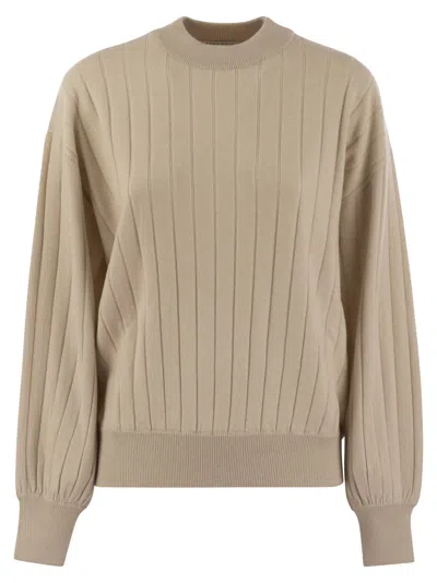 Brunello Cucinelli Women Cashmere V-neck Sweater With Necklace In Beige