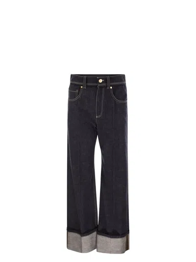 BRUNELLO CUCINELLI WOMEN'S CROP DENIM TROUSERS WITH TURN-UPS