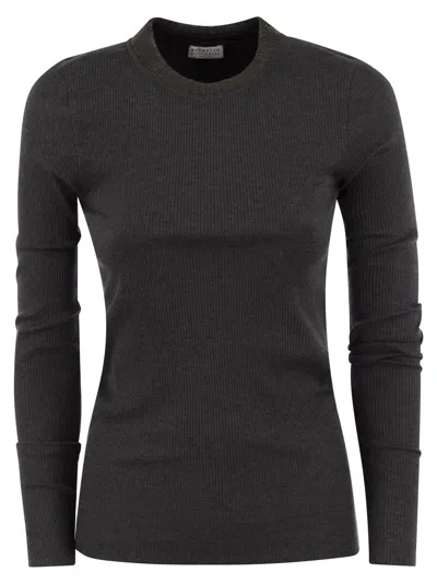 Brunello Cucinelli Elegant Ribbed Stretch Cotton Tee With Monile Embellishment In Grey