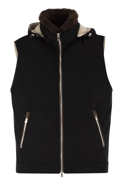 Brunello Cucinelli Men Wool Waistcoat With Fur Collar In Black