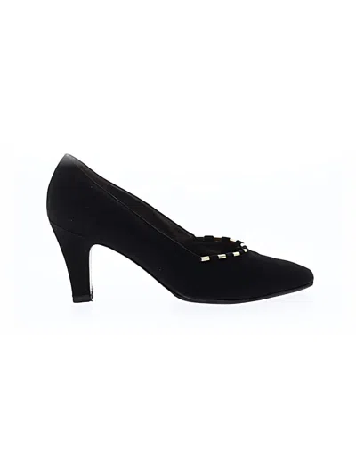 Pre-owned Bruno Magli Heels In Black