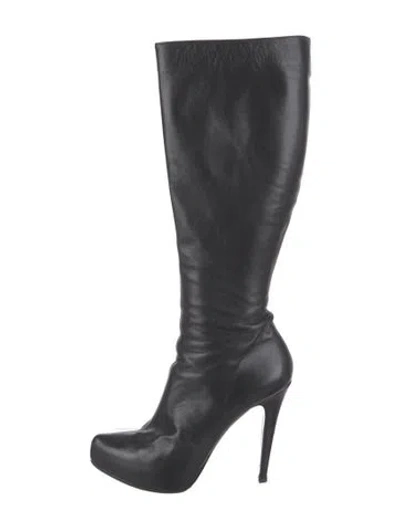 Pre-owned Bruno Magli Leather Boots In Black
