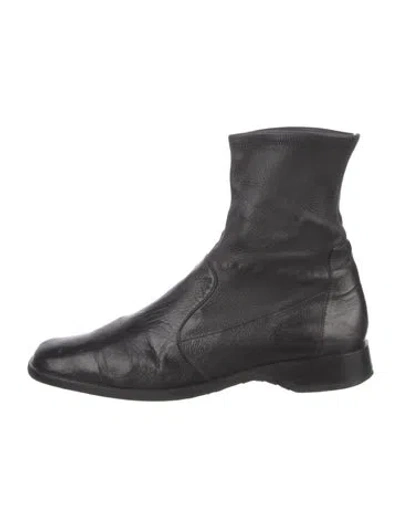 Pre-owned Bruno Magli Leather Boots In Black