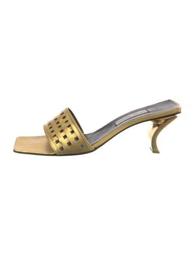 Pre-owned Bruno Magli Leather Flats