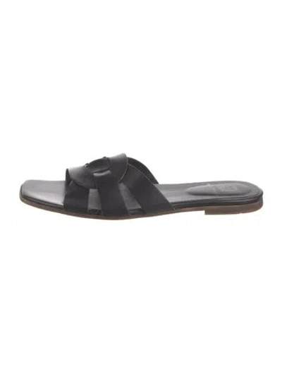 Pre-owned Bruno Magli Leather Flats In Black