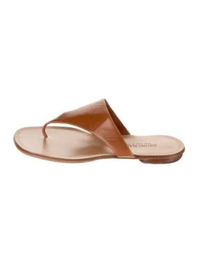 Pre-owned Bruno Magli Leather Flip Flops In Neutrals