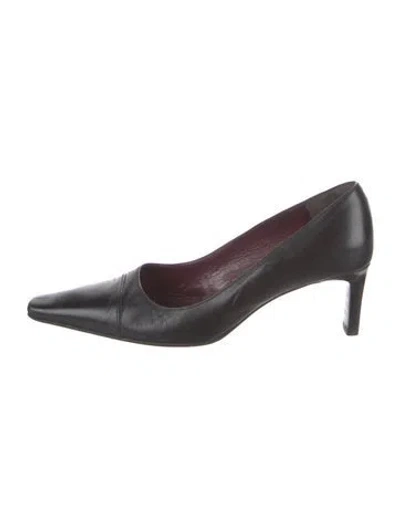 Pre-owned Bruno Magli Leather Pumps In Black
