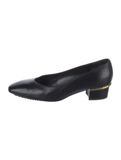 Pre-owned Bruno Magli Leather Pumps In Black