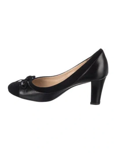 Pre-owned Bruno Magli Leather Pumps In Black