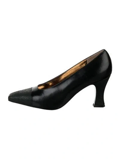 Pre-owned Bruno Magli Leather Pumps In Black/green