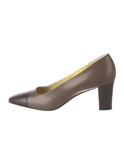 Pre-owned Bruno Magli Leather Pumps In Neutrals