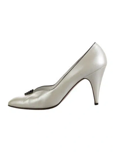 Pre-owned Bruno Magli Leather Pumps In White