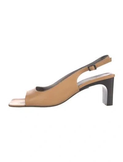 Pre-owned Bruno Magli Leather Sandals In Neutral
