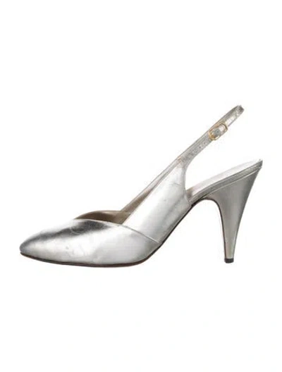 Pre-owned Bruno Magli Leather Slingback Pumps In White