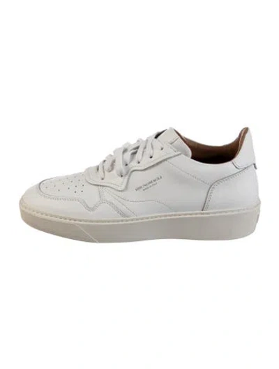 Pre-owned Bruno Magli Leather Sneakers In White
