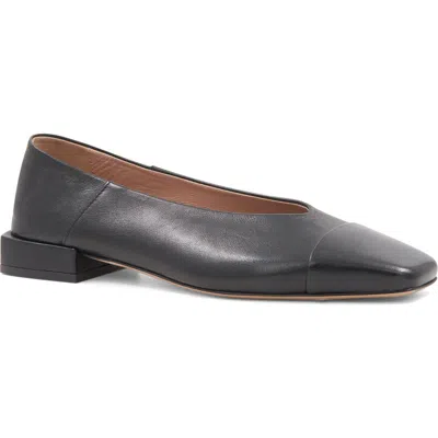 Bruno Magli Patria Square Toe Flat In Black/black