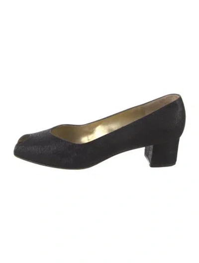 Pre-owned Bruno Magli Pumps In Black