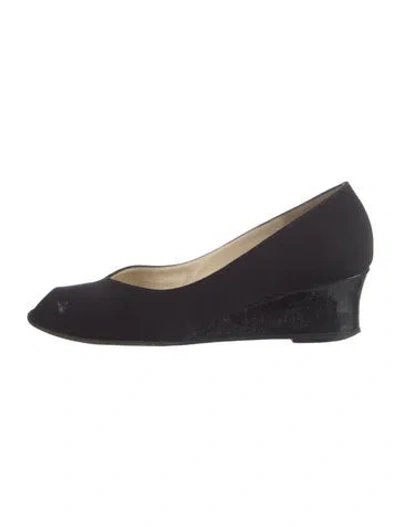 Pre-owned Bruno Magli Pumps In Blue