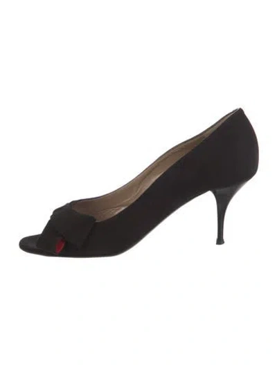 Pre-owned Bruno Magli Satin Pumps In Black