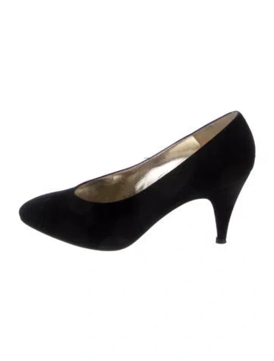 Pre-owned Bruno Magli Suede Pumps In Black