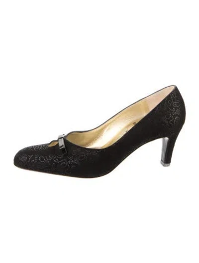 Pre-owned Bruno Magli Suede Pumps In Black