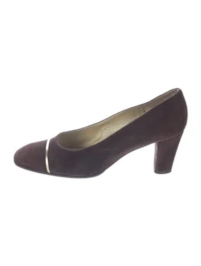 Pre-owned Bruno Magli Suede Pumps In Purple