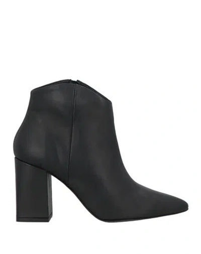 Bruno Premi Woman Ankle Boots Black Size 6 Leather