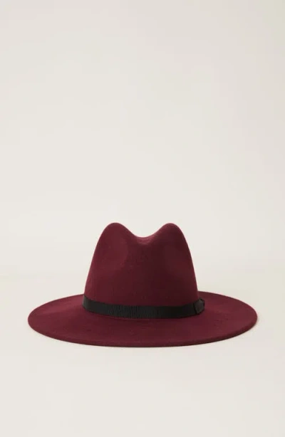 Btb Los Angeles Taylor Hat In Burgundy