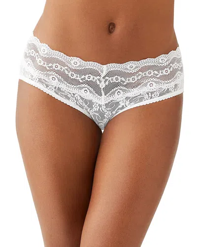 B.tempt'd By Wacoal B. Temptd By Wacoal Lace Kiss Hipster In White