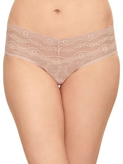 B.tempt'd By Wacoal B. Tempt'd By Wacoal Women's Lace Kiss Hipster In Beige