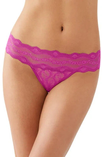 B.TEMPT'D BY WACOAL B.TEMPT'D BY WACOAL 'LACE KISS' THONG
