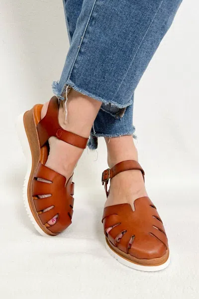 Btu By Bertuchi Women's Camilia Sandal In Caoba In Multi