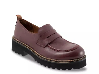 Bueno Annie Platform Penny Loafer In Burgundy