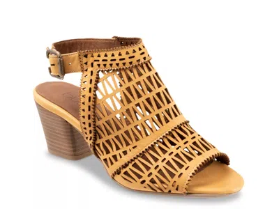 Bueno Candice Sandal In Yellow
