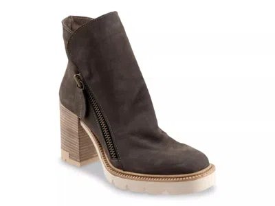 Bueno Elliott Bootie In Brown