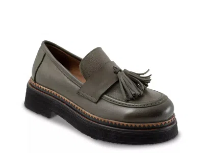 Bueno Gillian Loafer In Green