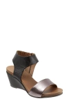Bueno Ida Wedge Sandal In Black