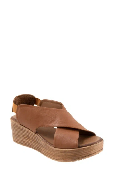 Bueno Naomi Platform Wedge Sandal In Dark Tan