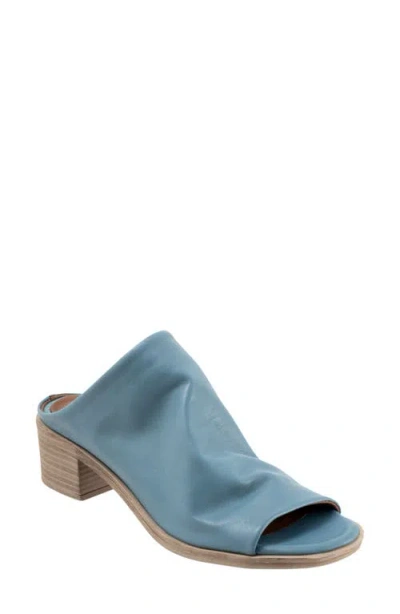 Bueno Ocean Block Heel Sandal