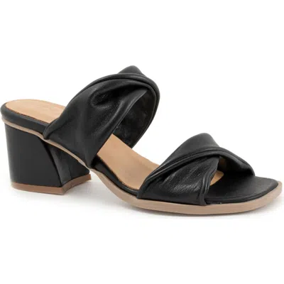 Bueno Penelope Slide Sandal In Black