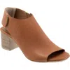 Bueno Rachel Block Heel Sandal In Dark Tan