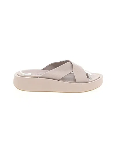 Pre-owned Bueno Sandals In Gray