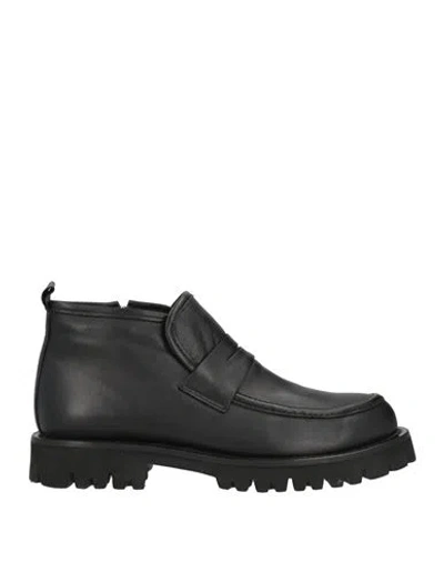 Bueno Woman Ankle Boots Black Size 7 Leather